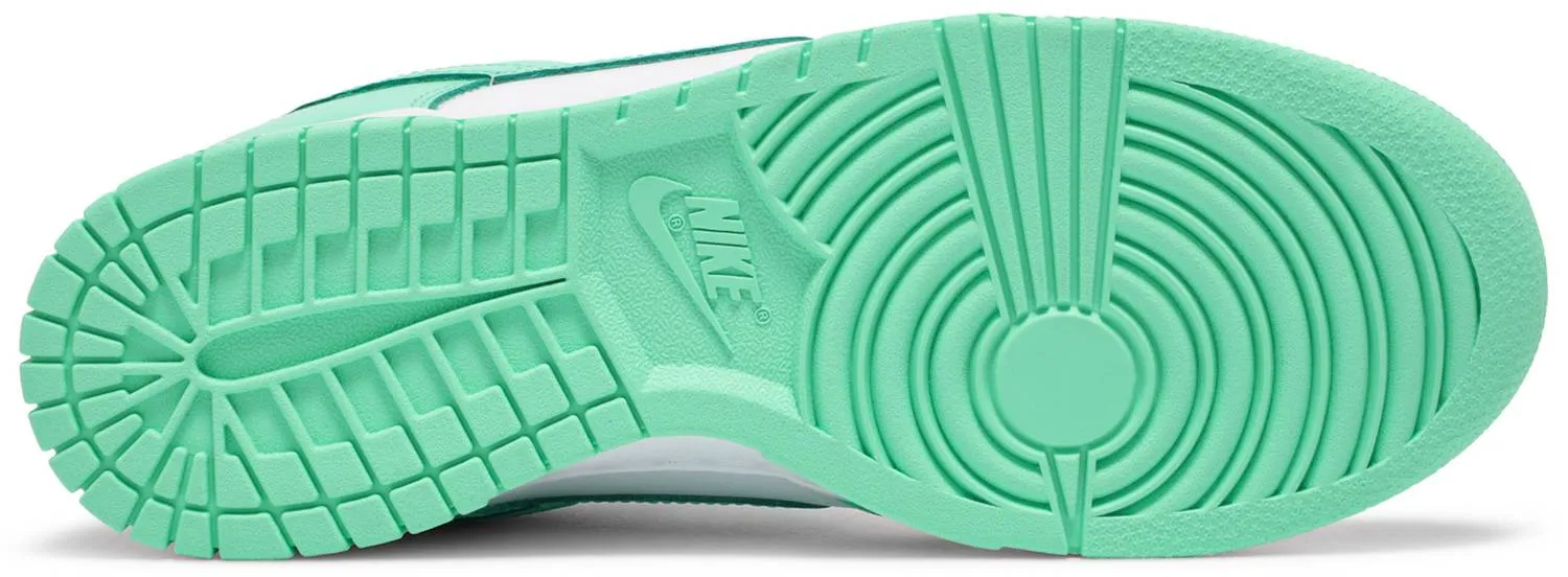 Dunk Low 'Green Glow' (W)