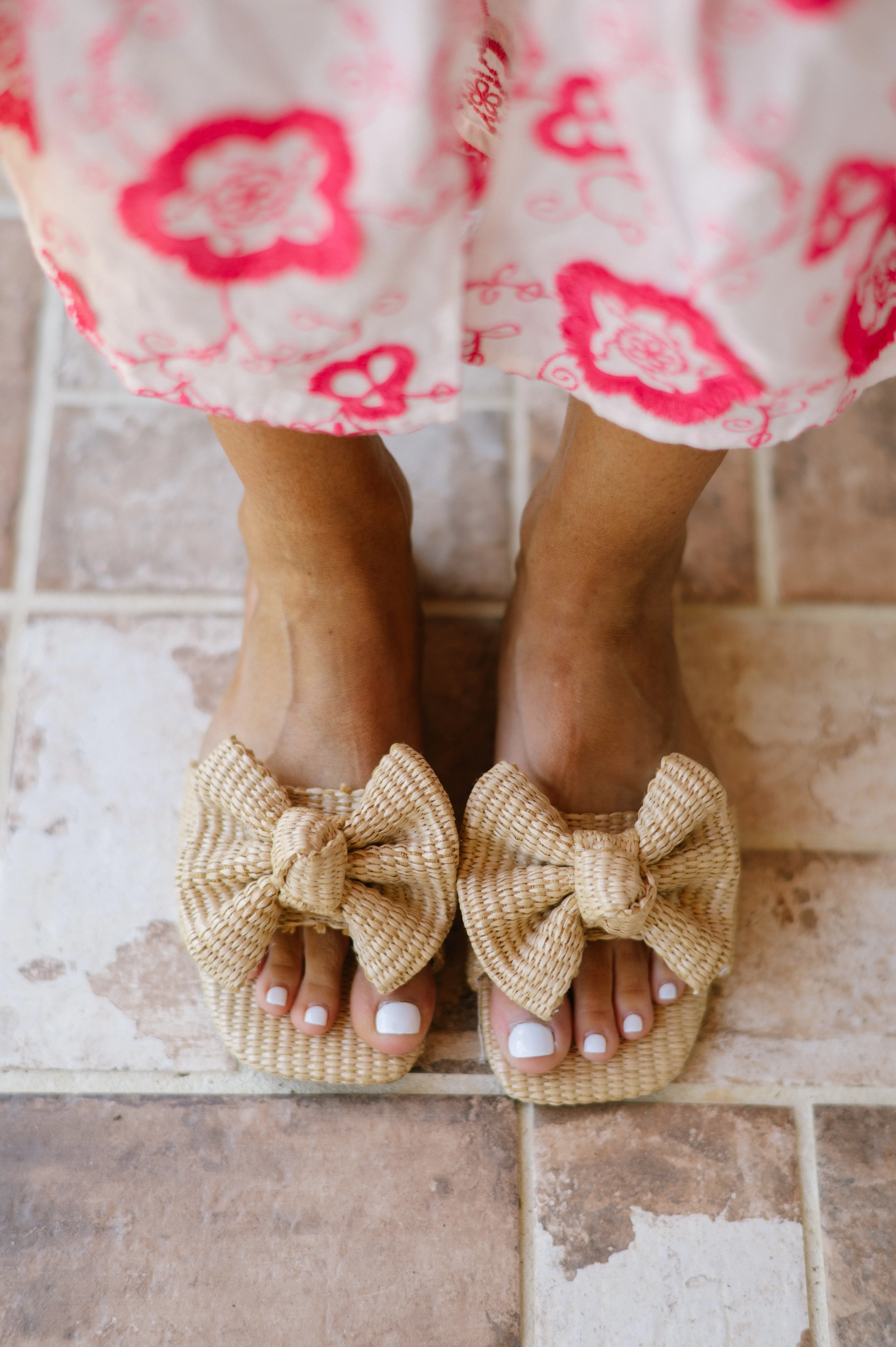 Sunny Raffia Bow Sandal-Natural