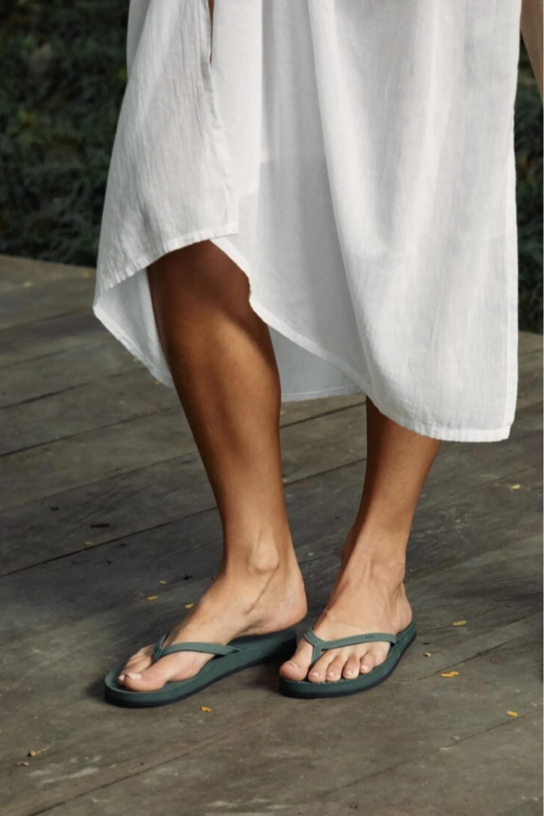 Women’s ESSNTLS Flip Flops in Leaf